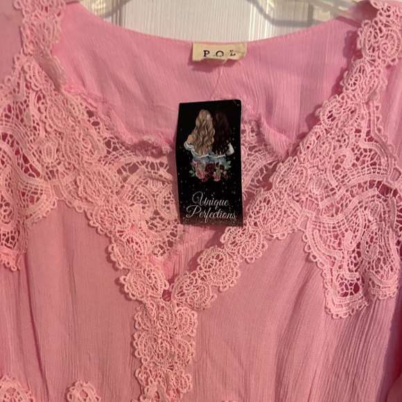 New POL Candy Pink Lace Trim Tunic Top-Medium - Picture 3 of 7